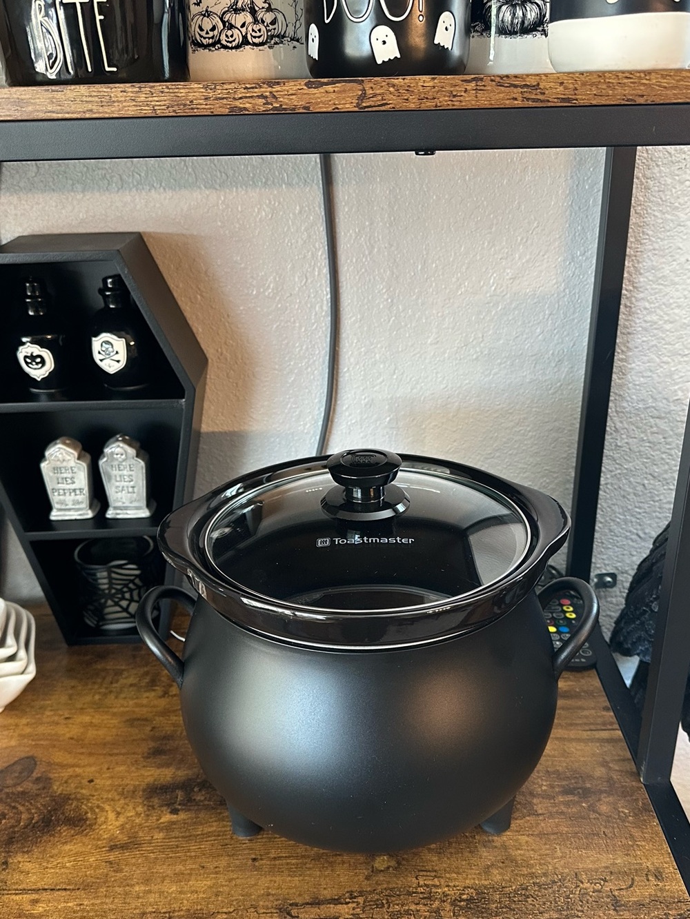 Toastmaster 4qt Cauldron Slow Cooker - Picture 6 of 6